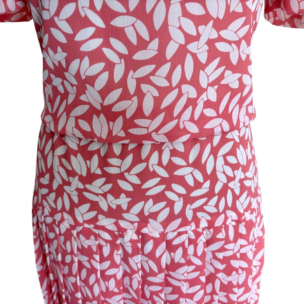 Vintage 80's Diane von Fursteneberg Pleated Leaf Print Blouson Midi Dress 10 - Picture 9 of 10